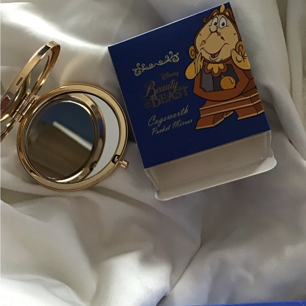 🎁 Disney Beauty And The Beast Bundle 18 pcs in Themed Box Brush Set, mirror,bag - Picture 9 of 12